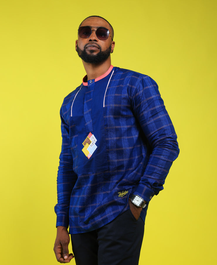 Chemise HABI’DJAN – Élégance Bleue à Contraste Minimaliste